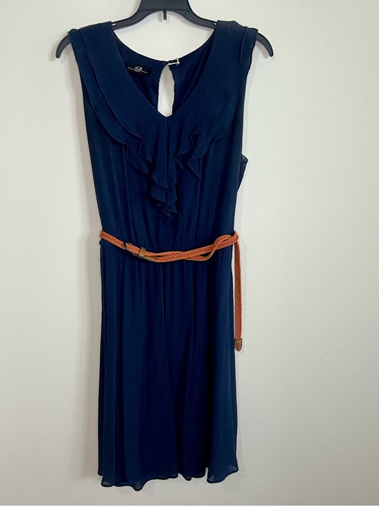 AGB Dresses & Skirts - AGB Navy Ruffle V-Neck Sleeveless Midi with Braided Brown Belt